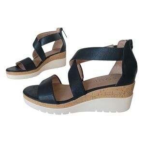 SOUL Naturalizer Shoes Women's Size 8.5‎ Wide Black and Tan Wedge Sandals